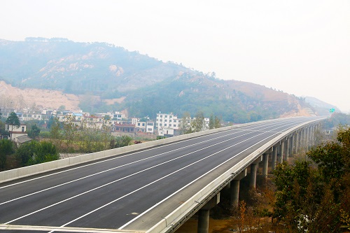 1596418882459609.jpg 護欄現場照片1.jpg